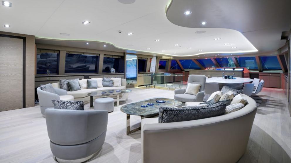 Motorsailer All about u 2's luxurious spacious lounge picture 2