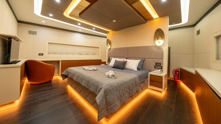 Guest cabin of luxury yacht North Wind image 1