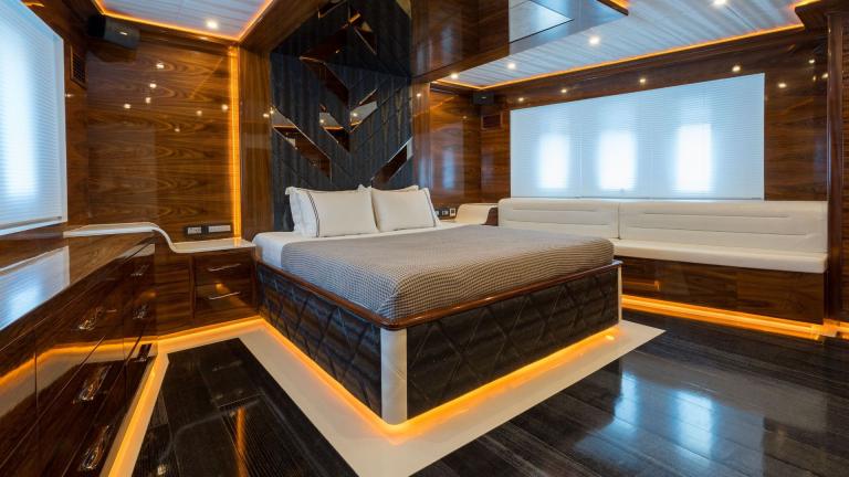 Luxury master cabin of Gulet Son of Wind.