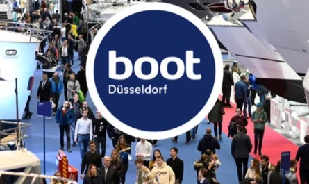 Besucher auf der Boot Düsseldorf, internationaler Messe für Yachten und Wassersport