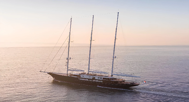 Technische Übersicht der Bezos Yacht Koru Technische Übersicht der Bezos Yacht Koru – eine 127 Meter lange Luxus Segelyacht mit Hybrid-Segelantrieb und modernster Technik.
