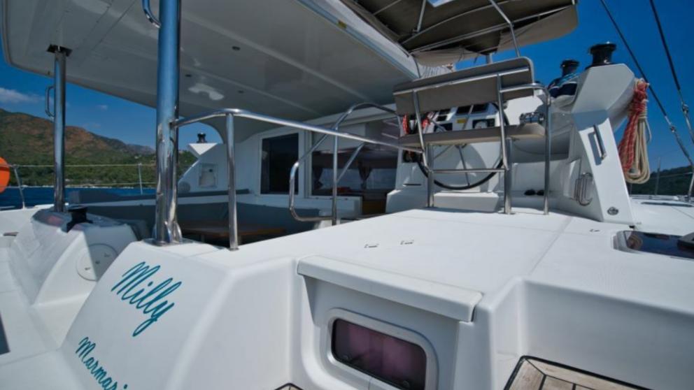 Close-up view of the stern of the catamaran Milly