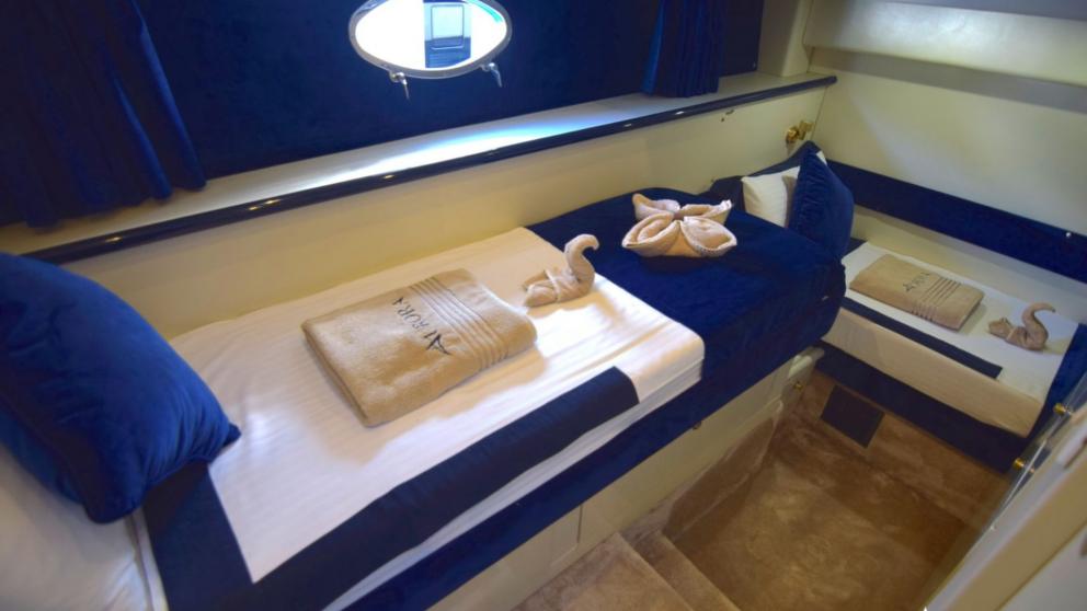 Guest cabin of motor yacht Aurora image 2