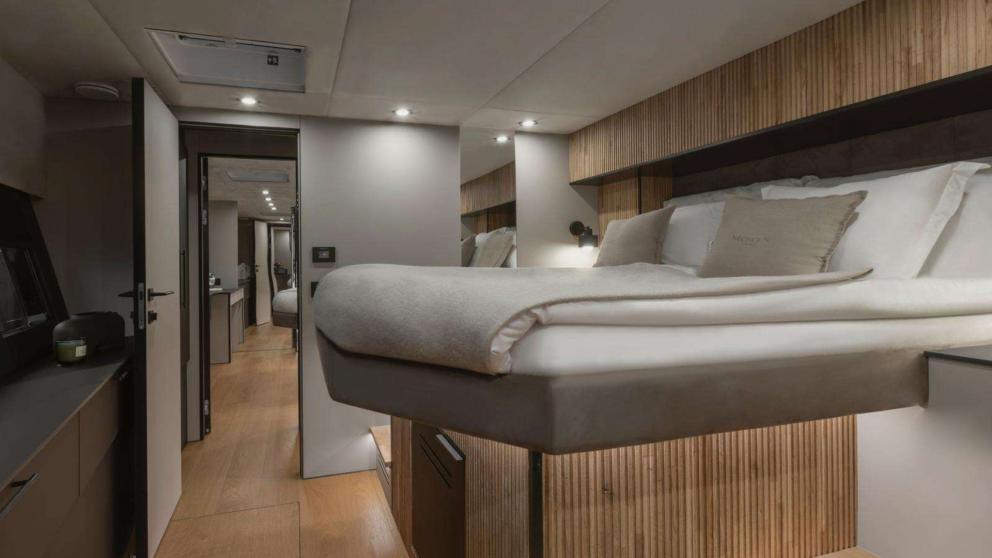 Double guest cabin on the luxury catamaran Moonlight image 1