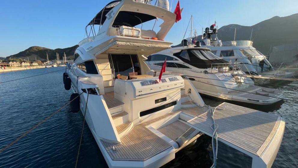 The spacious aft deck of the luxury motor yacht Melissa My Angel in Göcek is ideal for a comfortable cruise.