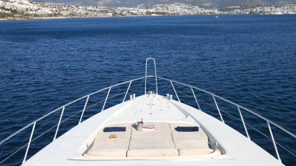 Foredeck of the motor yacht Mina II