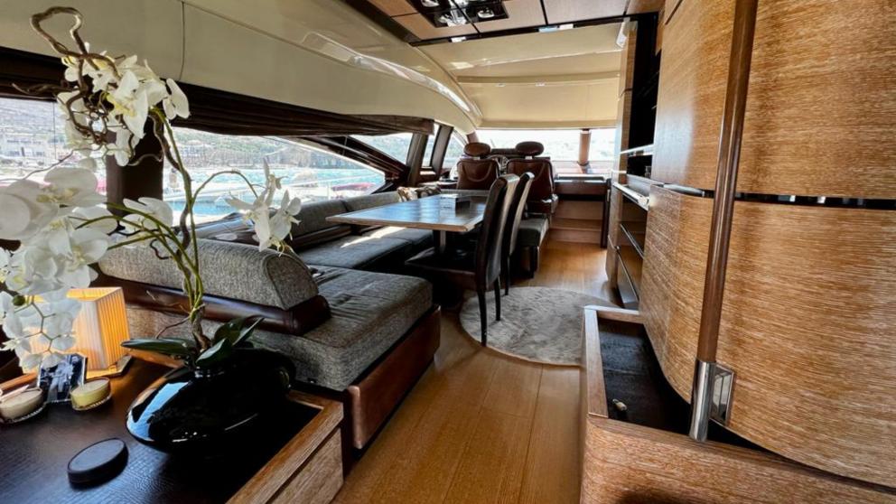 Salon of motor yacht D&G picture 2