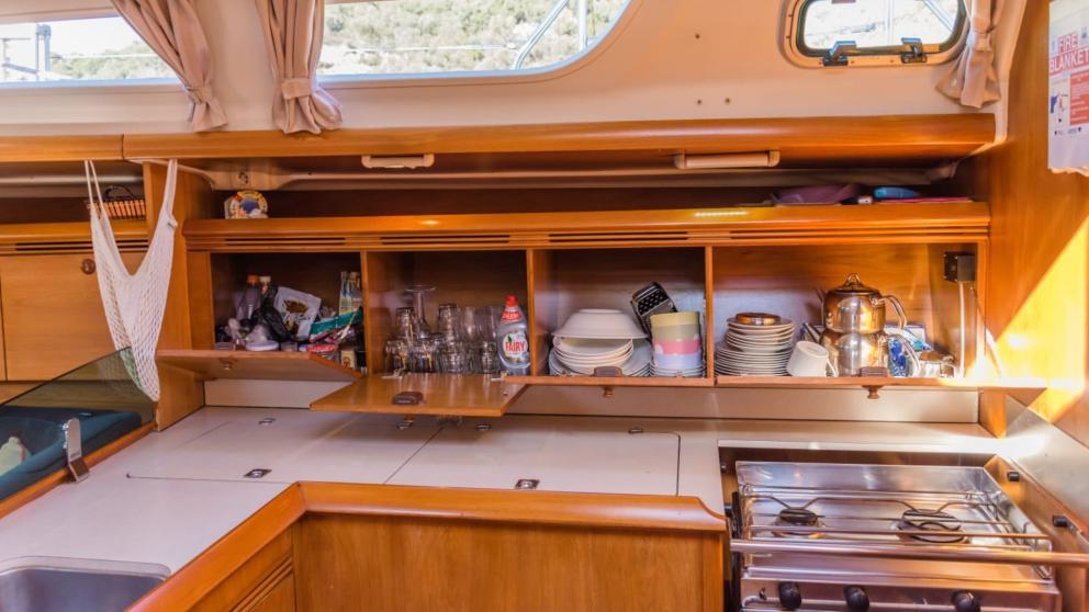 Galley of the sailing yacht Conformista picture 2