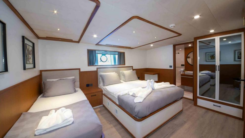 Three-person guest cabin of motor yacht Çınar Yıldızı