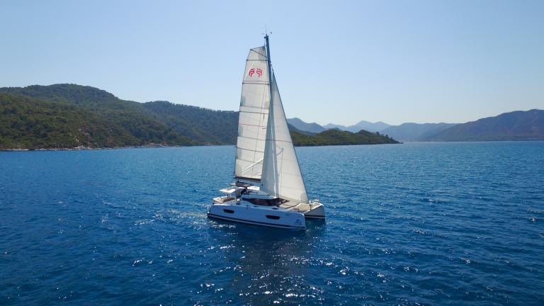 Arven catamaran charter in Turkey in sunny weather
