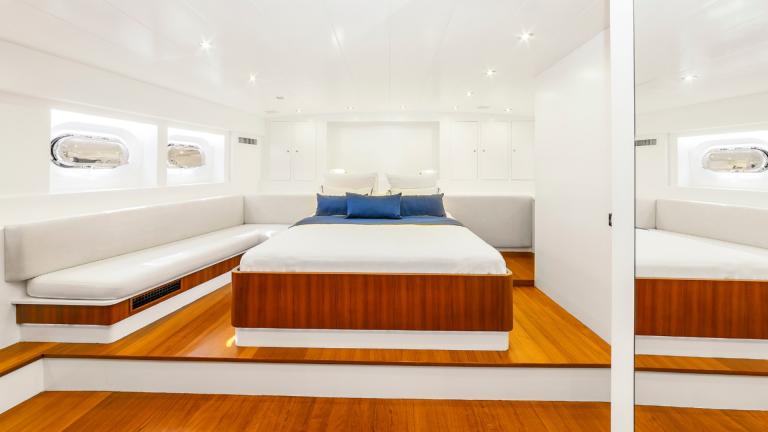double cabin that makes you feel simplicity and elegance.
