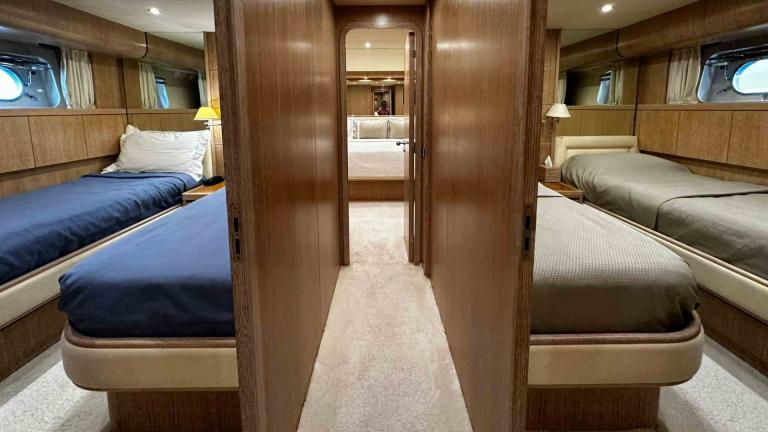 Luxury motor yacht Boram's corridor leading to the rooms