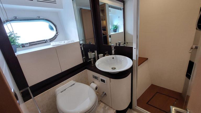 Guest bathroom on the luxury motor yacht My Way