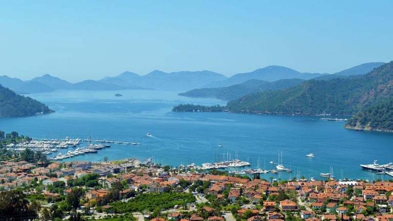 In Gocek gibt es wunderschöne Buchten für Yachtcharter.