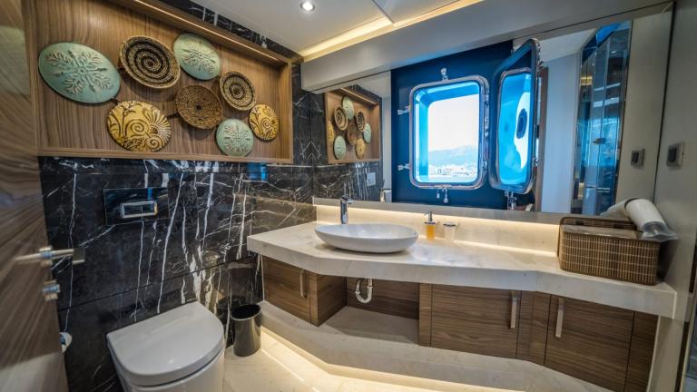 Guest bathroom of luxury motor yacht Deep Water picture 1