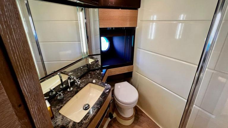 Luxury guest bathroom of motor yacht D&G picture 3