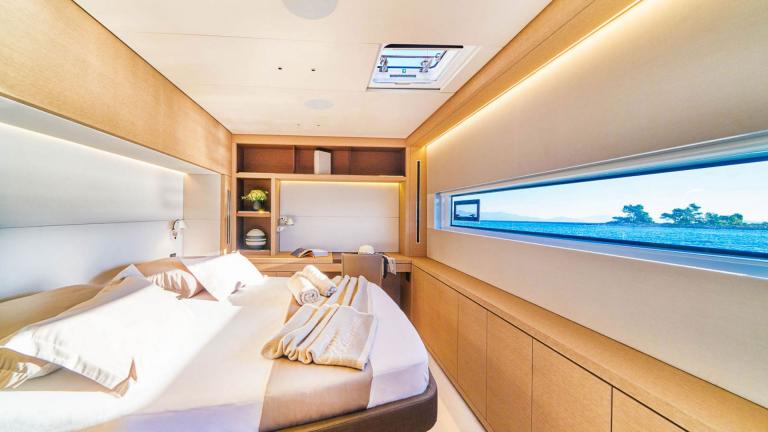 Two-person guest cabin on the luxury catamaran Amada Mia image 1