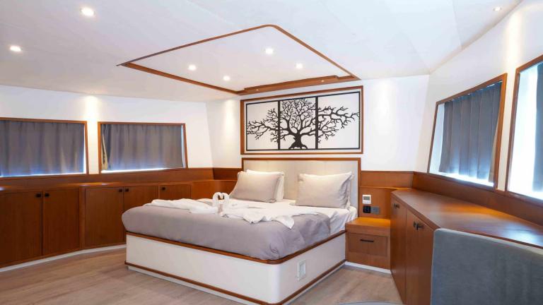 Double guest cabin of motor yacht Çınar Yıldızı image 1