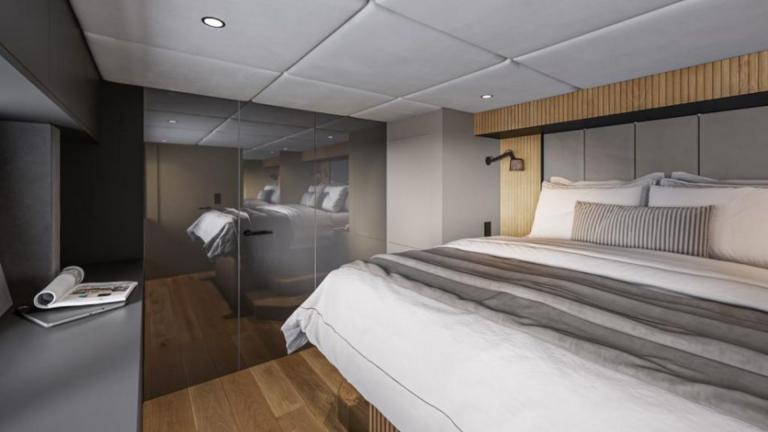 Double guest cabin on the luxury catamaran Moonlight image 3
