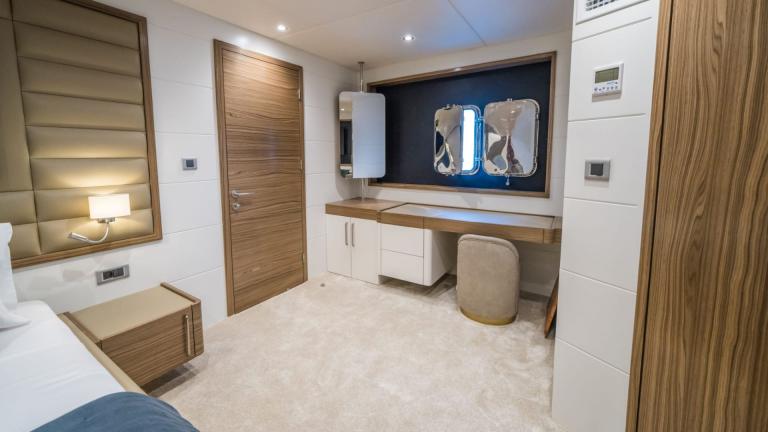 Double guest cabin of luxury motor yacht Deep Water picture 5