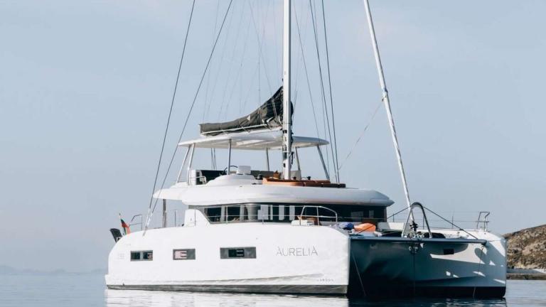 Aurelia is a modern catamaran anchored in the waters of Athens. With its spacious deck and elegant design it offers both