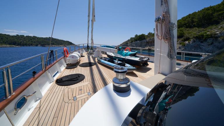 Foredeck area of the luxury sailing yacht MarAllure