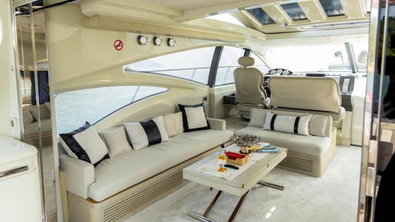 Luxury motor yacht Sfk's saloon picture 1