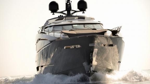 The superyacht with its futuristic design makes a fast cruise thanks to its powerful engines.