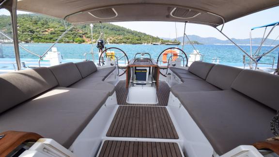 The cockpit of the yacht Anja Sophie features a spacious, comfortable seating area.