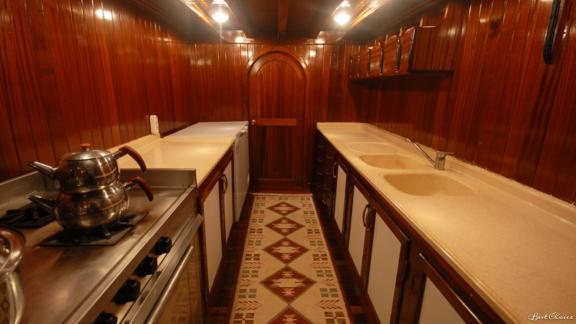 Fully equipped and stylish kitchen aboard the Gulet Capricorn 1.