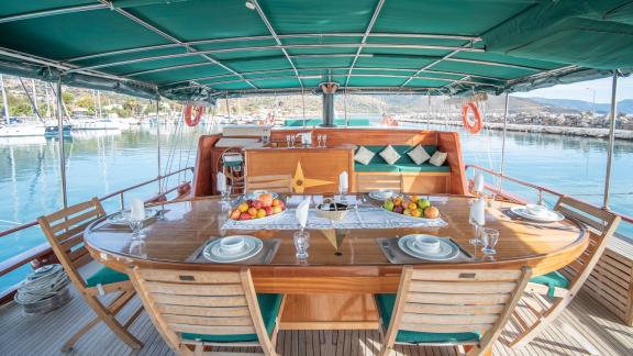 The elegant dining area on Gulet Peri in Marmaris, perfect for meals with a stunning view.