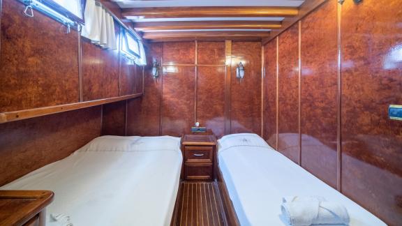 Comfortable twin bed cabin on Gulet Peri in Marmaris, perfect for restful nights.