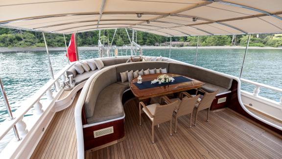 Enjoy meals in the comfortable, covered dining area on the Gulet Kayhan 5.