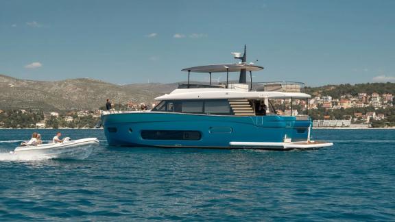 Azimut Magellano 66 Ava 2 motor yacht cruising off the coast of Split, Croatia, is suitable for private yacht holidays.