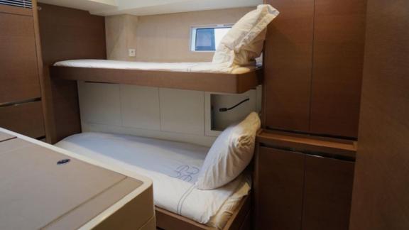 The bunk bed cabin of Aenea offers comfortable accommodation in the Adriatic.