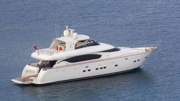 Außenansicht der Motoryacht Caelum Bild 2