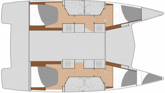 Der Deckplan des Katamarans Blue Orion zeigt Kabinen und Gemeinschaftsbereiche.