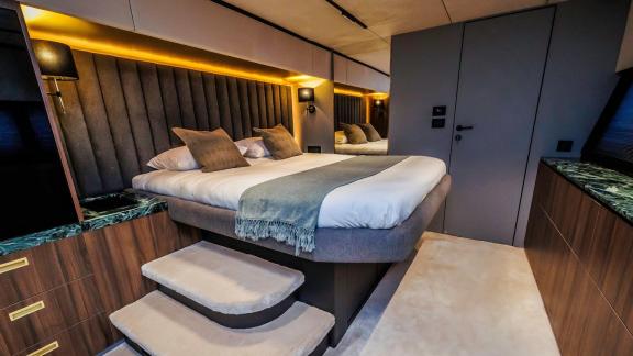 With marble accents and warm lighting, this refined cabin offers a premium charter stay in the waters of Split.