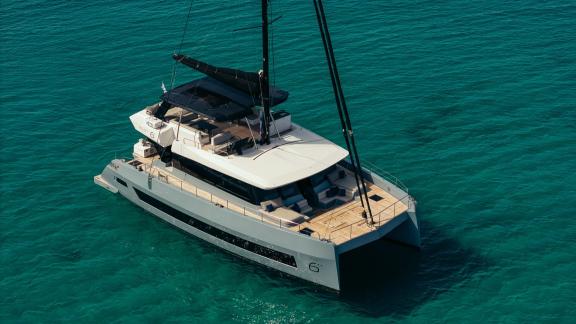 Seabarit Lx anchored