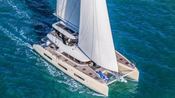 Catamaran Daiquiri – Luxury Catamaran Sailing in Athens, Greece
