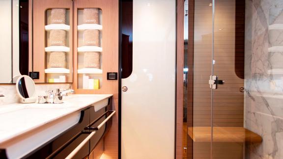 Luxurious bathroom of the 27-meter motor yacht Dawo in Sibenik, equipped with modern amenities.