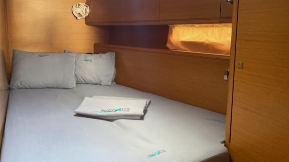 Die Doppelkabine der Yacht Mocha II bietet ein perfektes Bett für eine ruhige Übernachtung in Marmaris.