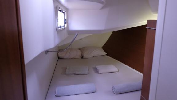 The double cabin of the Fox yacht offers a comfortable sleeping area.