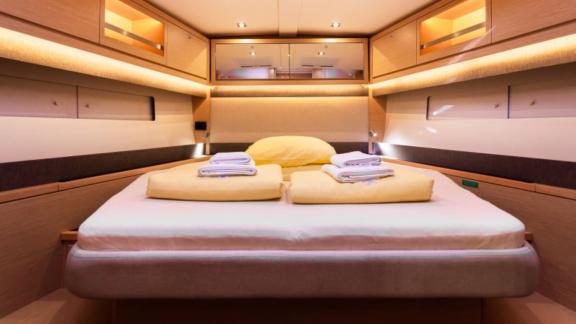 The comfortable and stylish cabin of the Vita yacht features elegant details.