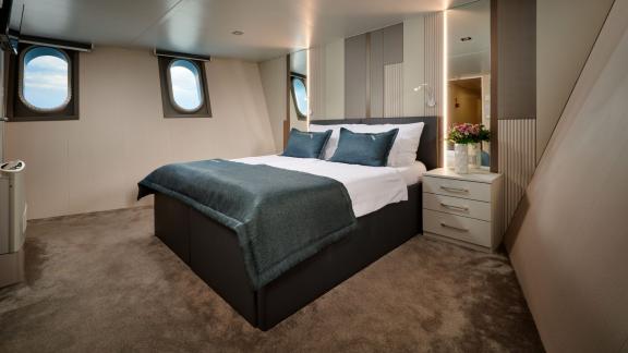 Comfort and elegance in Ohane's stylish cabin