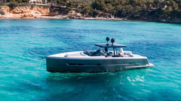 Bombon motor yacht Mallorca