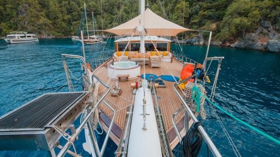 View of the deck and whirlpool in Fethiye from the bow of the Grand Acar Gulet.