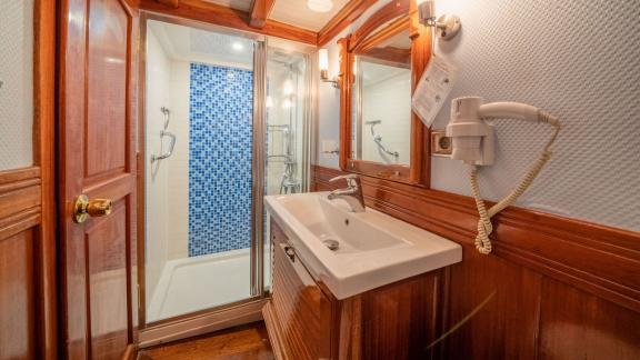 Spacious guest bathroom of the luxury gulet Admiral image 1