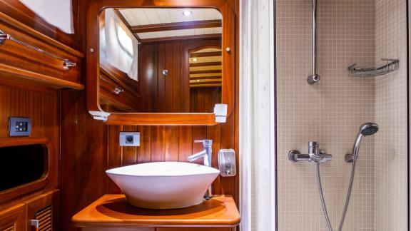 Enjoy the luxury of a modern bathroom aboard Sani Kaptan 2 in Bodrum, Turkey.