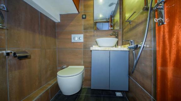 Modern bathroom of motor yacht Imperial.